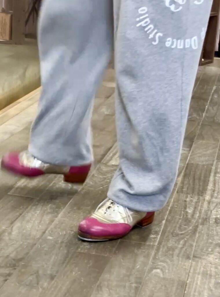 タップダンス　足音